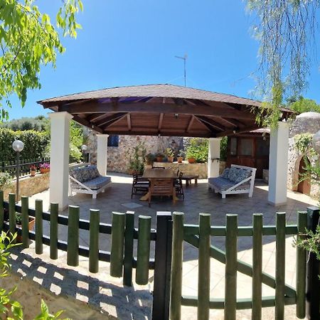 Trullo Grande Noce Villa ออสตูนี ภายนอก รูปภาพ