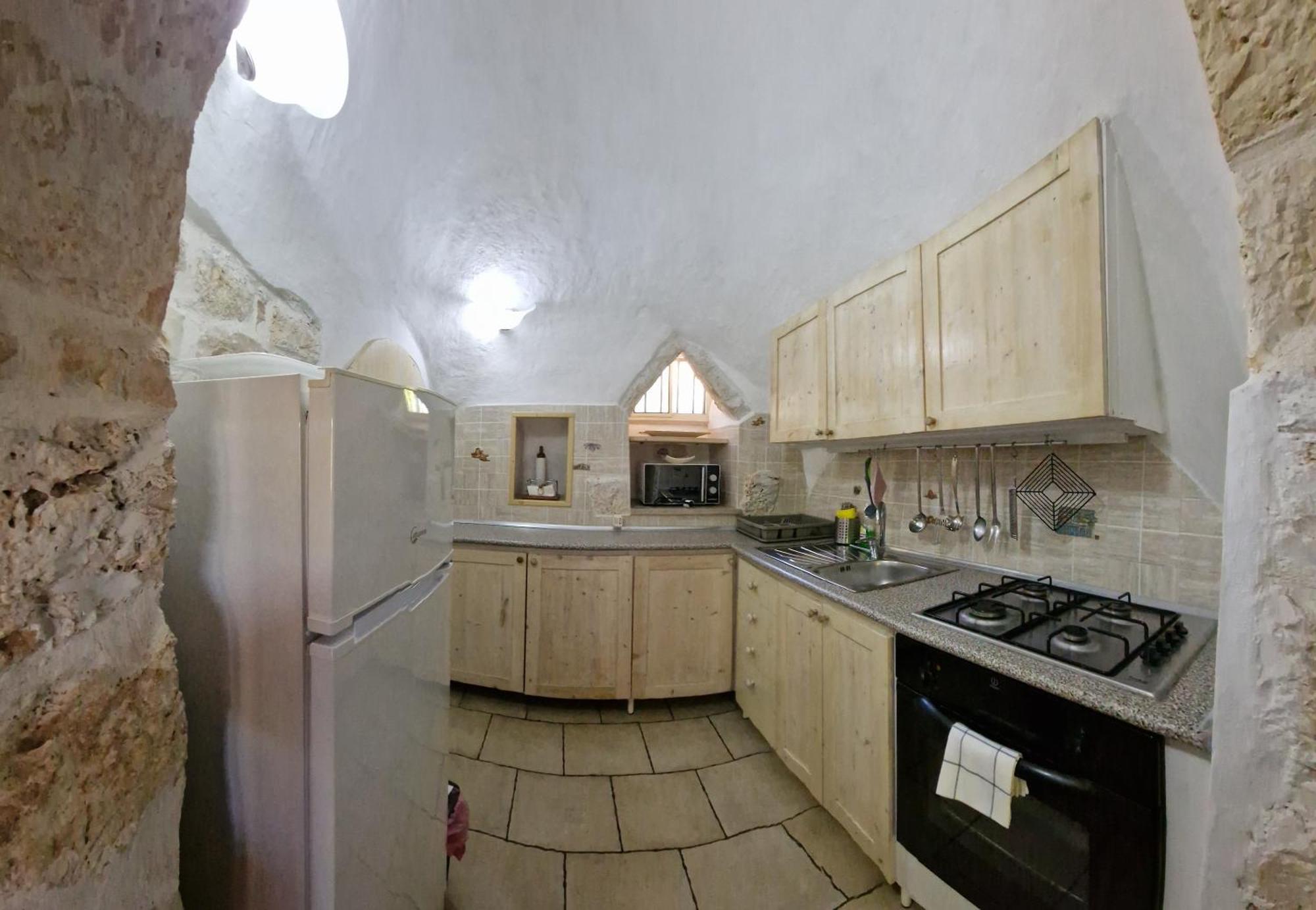 Trullo Grande Noce Villa ออสตูนี ภายนอก รูปภาพ