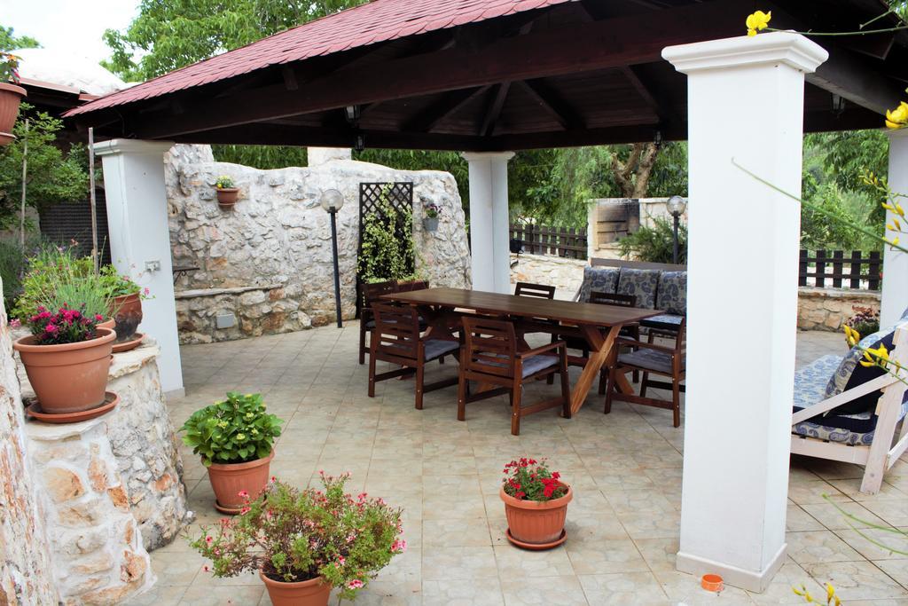 Trullo Grande Noce Villa ออสตูนี ภายนอก รูปภาพ